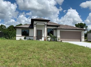 2714 3rd St SW, Lehigh Acres, FL 33976
