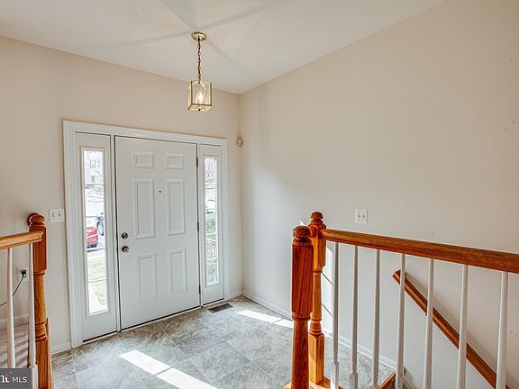 2nd image of 106 Hastings Dr