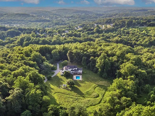 806 Stablersville Rd, Parkton, MD 21120