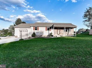 89 Smeach Dr, Hanover, PA 17331