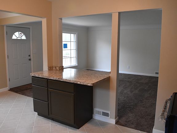 4th image of 2511 Park Dr