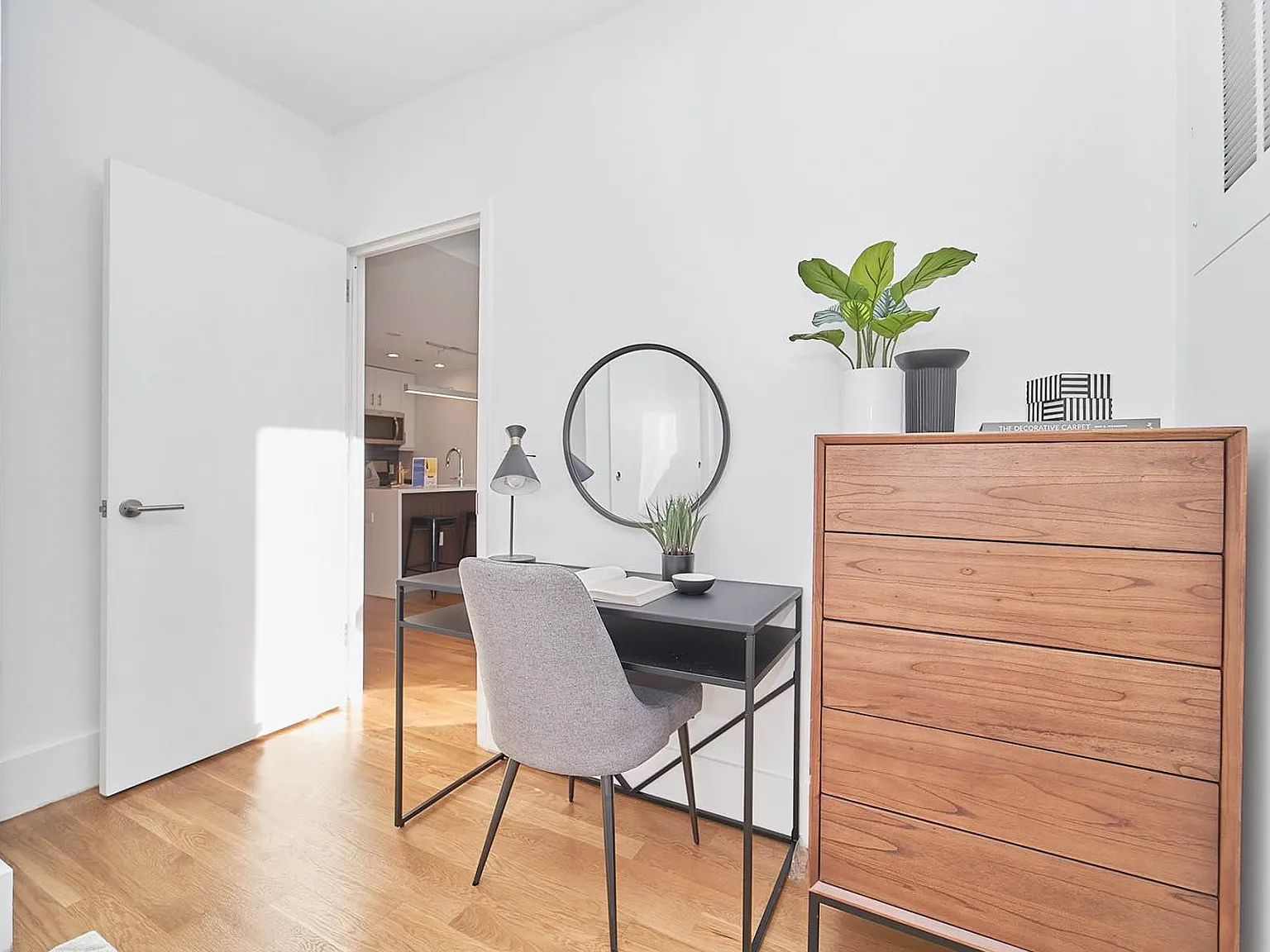 531 Myrtle Avenue — Photo 4