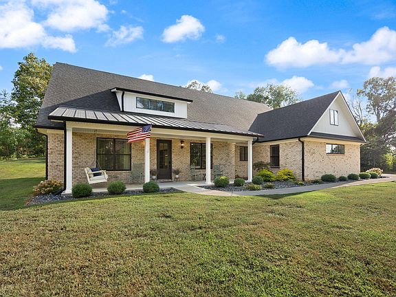 2nd image of 161 Summer Breeze Dr