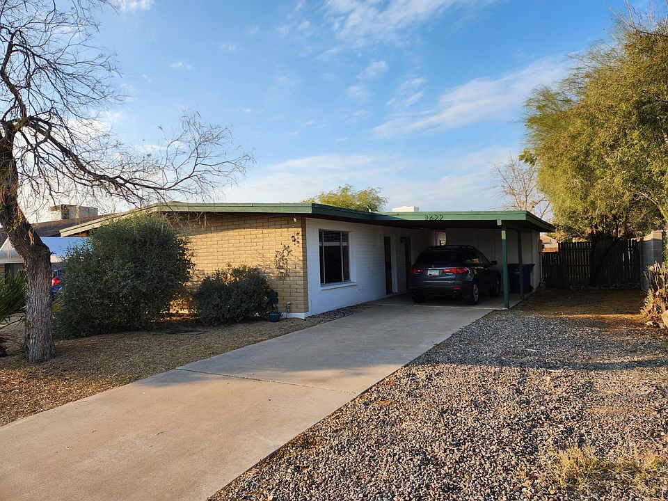 1st image of 1622 E Campus Dr