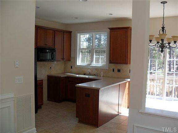 4th image of 111 Kingsley Woods Dr