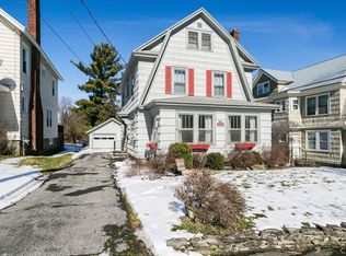 115 Twin Hills Dr, Syracuse, NY 13207
