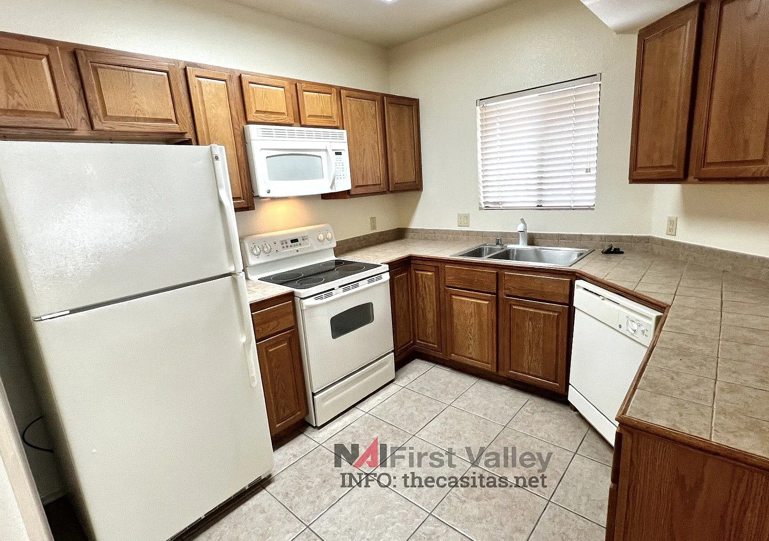 2 Bedrooms, 2 Baths 1/2 OFF First Month Rent — Photo 4
