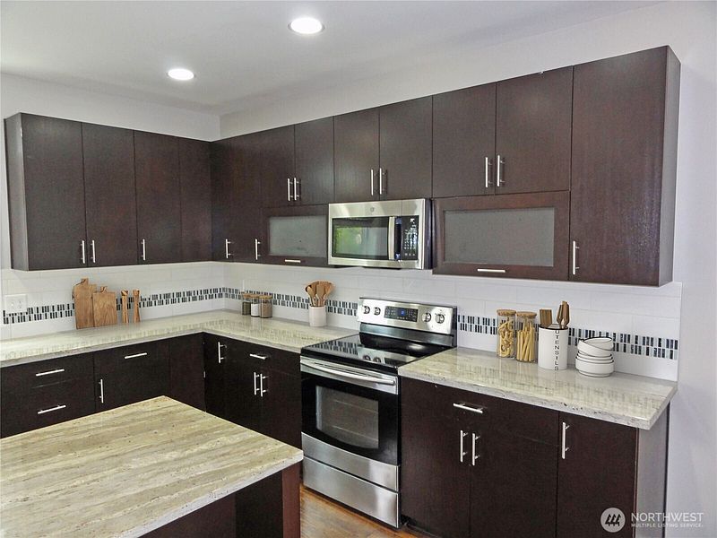 4th image of 4319 S 10th Street