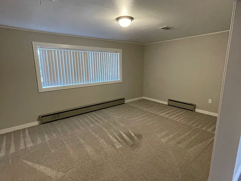 153 Riverview Dr E — Photo 15