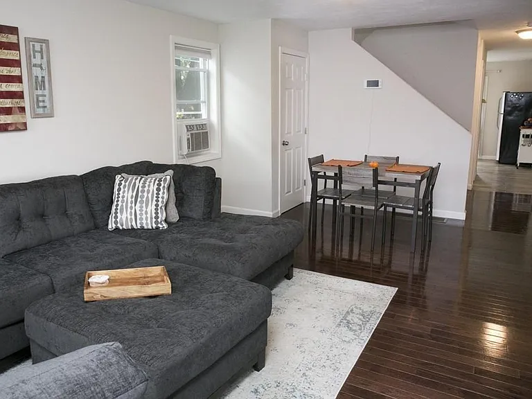 Clapp St — Photo 12