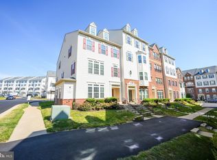 7453 Brunson Cir, Gainesville, VA 20155