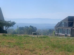 3745 Hillview Dr, Maryville, TN 37801