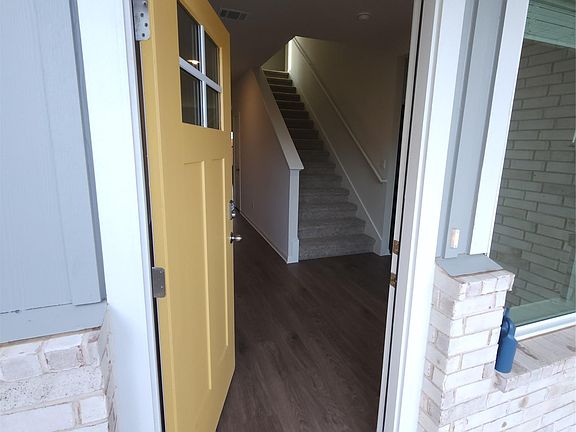 4th image of 152 Grey Slate Ave