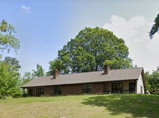 410 Riverside Dr, Lumberton, NC 28358