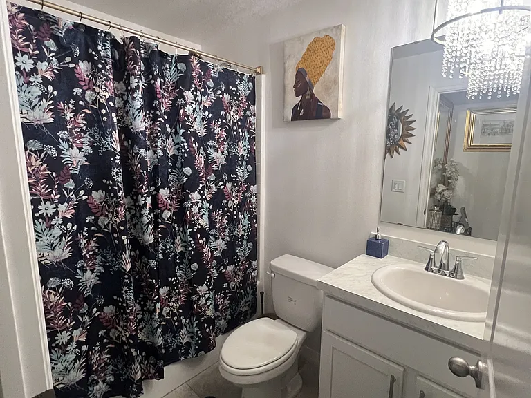 567 Poplar St SE — Photo 10