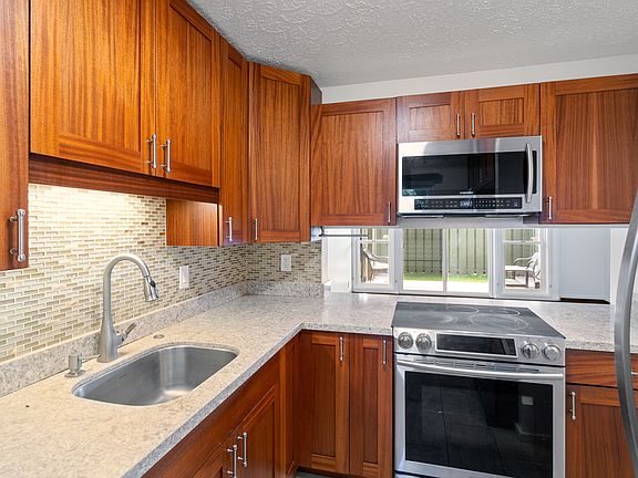 4th image of 92-1269 Panana St #28-1