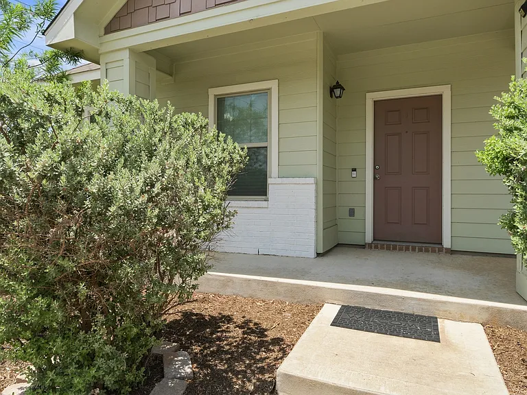 4500 Senda Ln — Photo 4