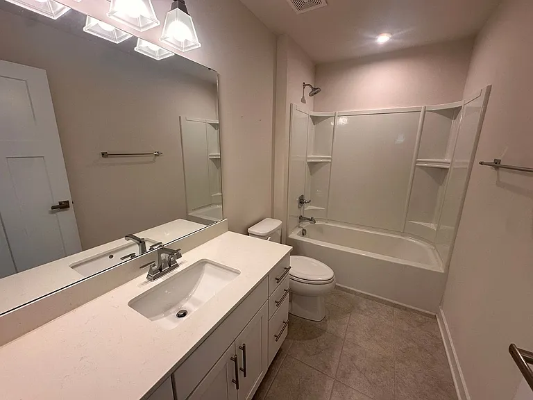 1668 Burtonwood Dr — Photo 4