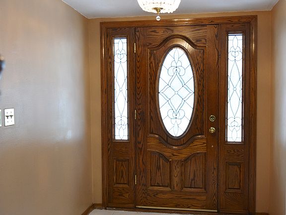 4th image of 15866 Falconrim Dr