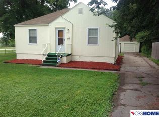 3151 Paxton Blvd, Omaha, NE 68111