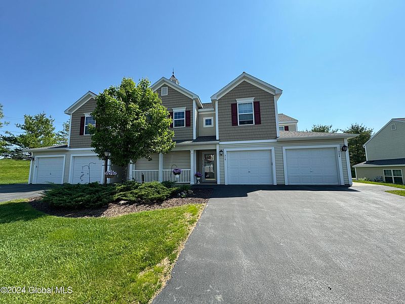 2nd image of 310 Willow Court