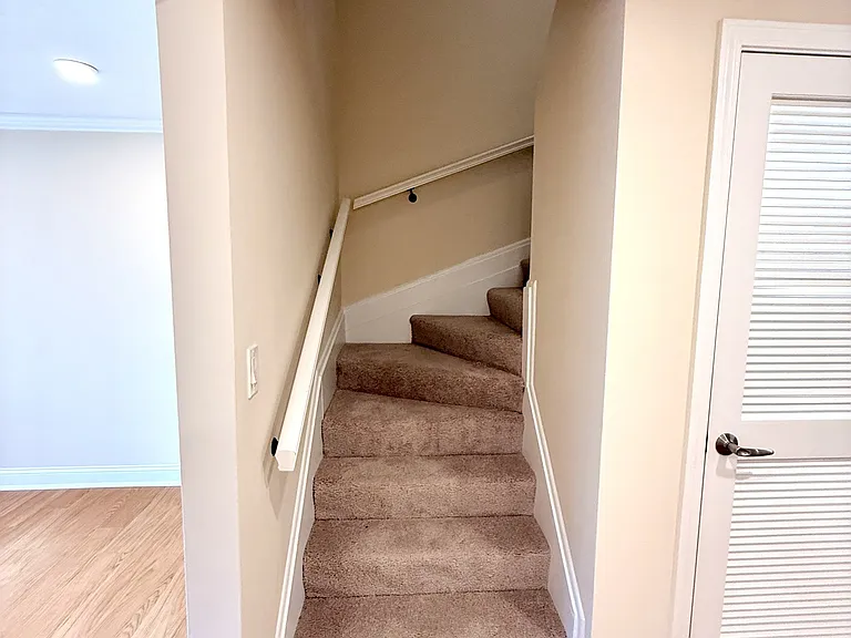 Norwest Dr — Photo 10