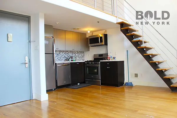 Rented by Bold New York | media 35
