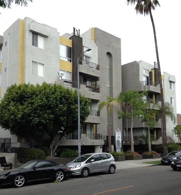 Building Photo 2