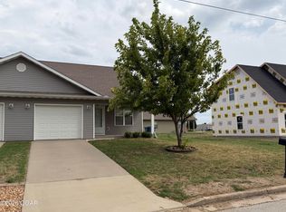 1821 New Hampshire Ave, Joplin, MO 64804