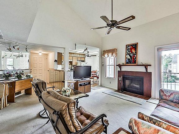 4th image of 2021 Spenwick Dr APT 824