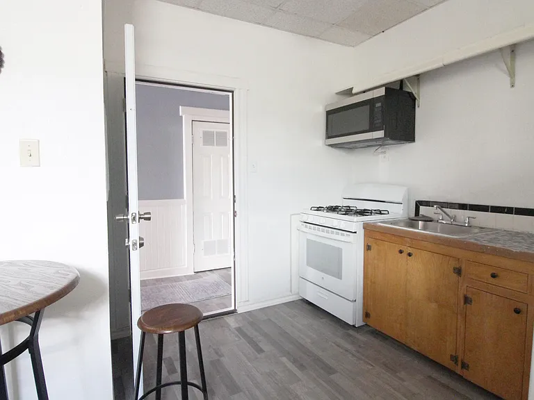 803 Upson Dr #5 — Photo 7