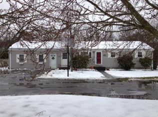 36 Long Ln, Warren, RI 02885