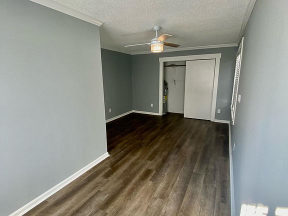5th image of 1403 Bayville Ct