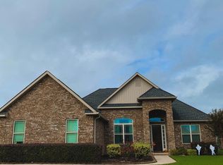508 Rosewater Dr, Warner Robins, GA 31088