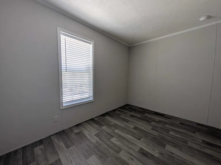38000 Le Chateau Blvd #147 — Photo 19