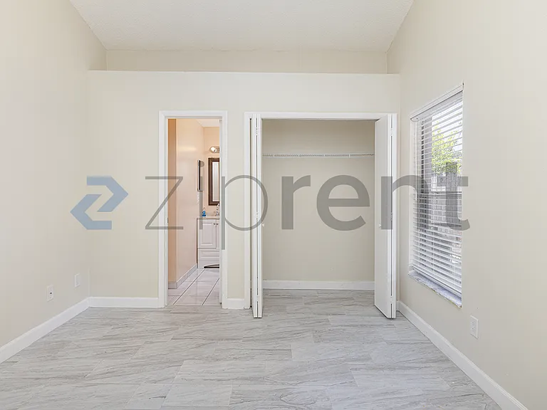 5425 Wood Crossing St — Photo 7