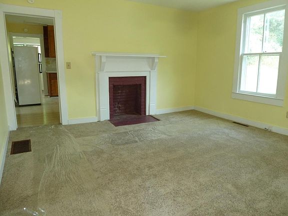 2nd image of 275 Byrd Ln