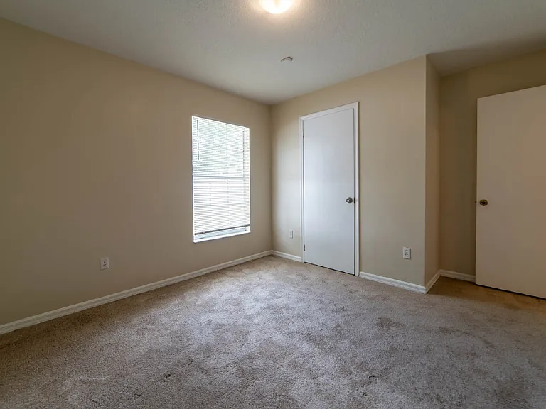 8345 Fort Thomas Way — Photo 20