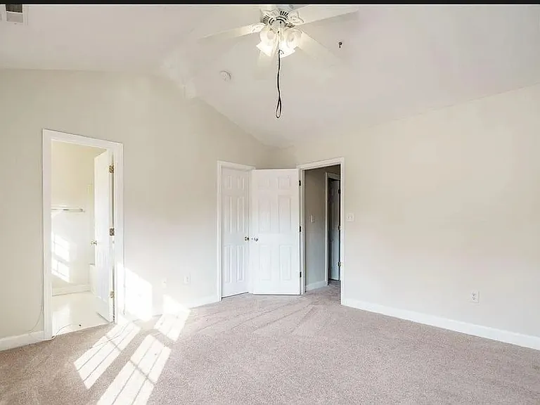 2226 Trailwood Valley Cir — Photo 5