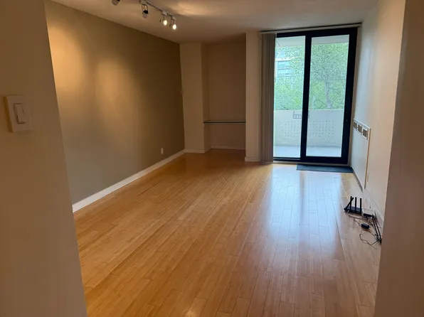 240 M St SW #E405, Washington, DC 20024