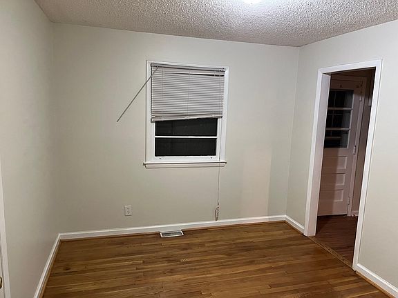2nd image of 2305 Golden Gate Dr