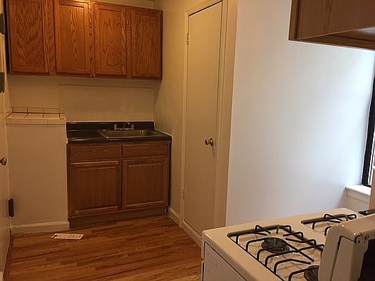 2nd image of 510 E 119th St #4R