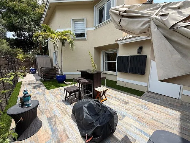 2156 NW 171st Ter — Photo 10