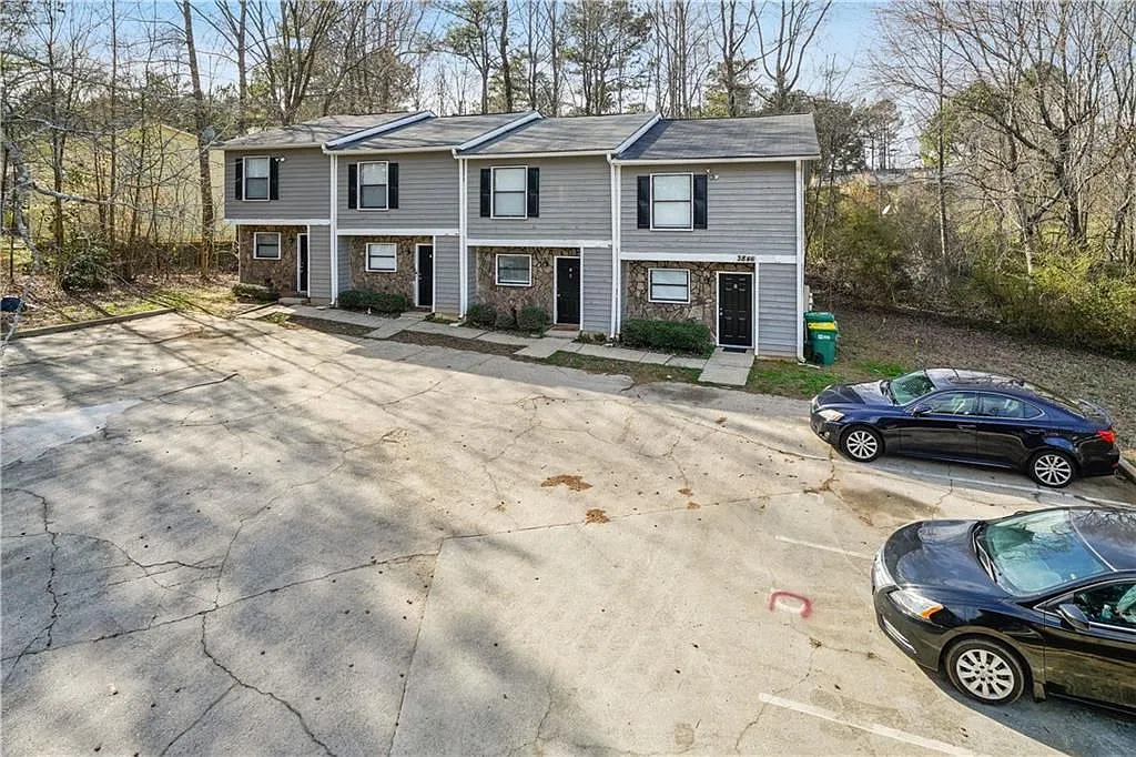 2 bed, 2.5 bath, 1188 sqft, $2,100 — Photo 2