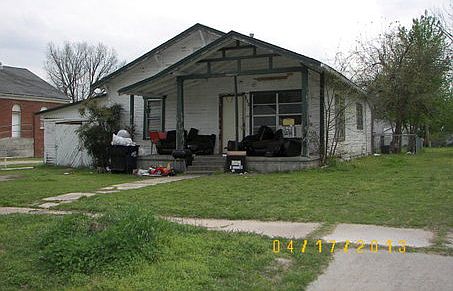 2nd image of 409 W 7th St