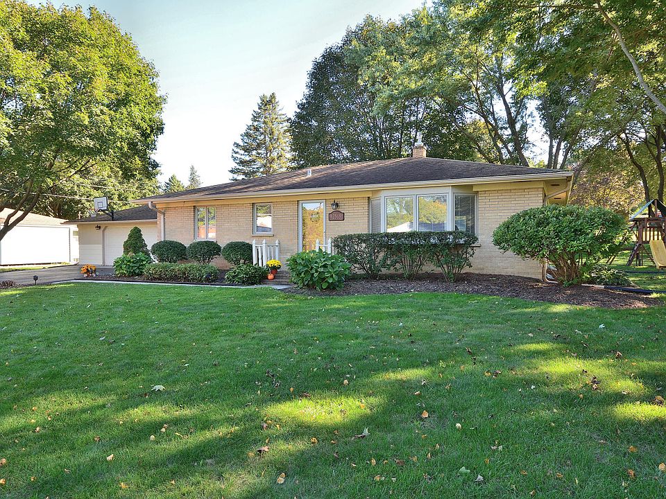 2nd image of 12565 Tremont St