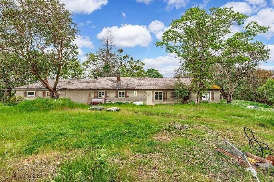 2nd image of 8785 Blackwell Rd #N