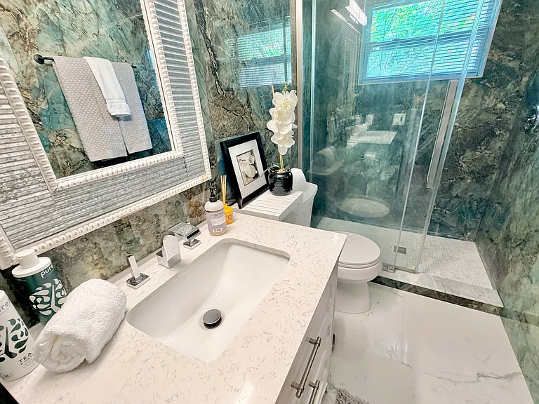 2702 McGregor Blvd — Photo 17