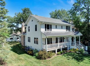 310 Maplewood Rd, Riverside, IL 60546