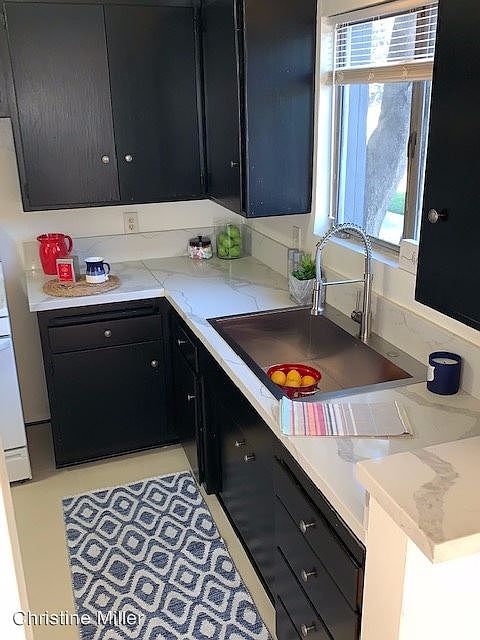 1st image of 1711 Oxley St APT A